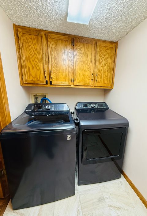 Tiny photo for 1209 Lakewood Drive #D, Morris, IL 60450 (MLS # 12527025)