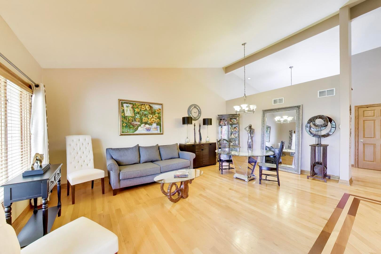 11S352 Deer Trail Court