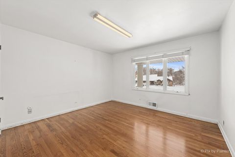 Tiny photo for 274 Timber View Drive, Oak Brook, IL 60523 (MLS # 12530473)