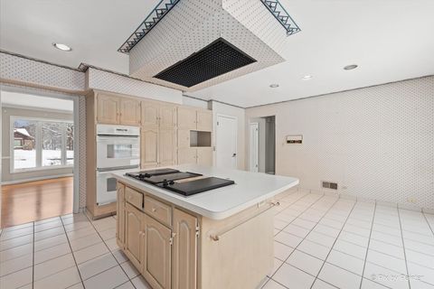 Tiny photo for 274 Timber View Drive, Oak Brook, IL 60523 (MLS # 12530473)