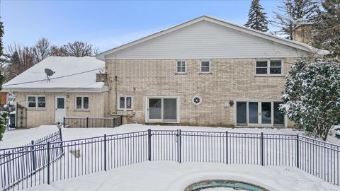 Tiny photo for 274 Timber View Drive, Oak Brook, IL 60523 (MLS # 12530473)