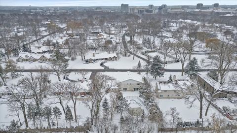 Tiny photo for 274 Timber View Drive, Oak Brook, IL 60523 (MLS # 12530473)