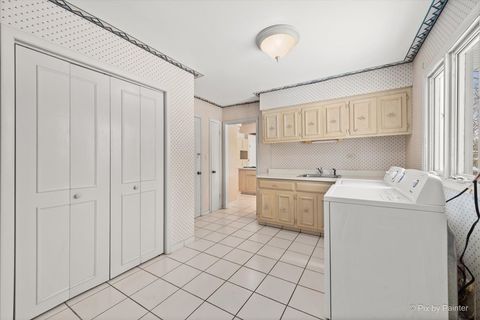 Tiny photo for 274 Timber View Drive, Oak Brook, IL 60523 (MLS # 12530473)