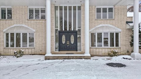 Tiny photo for 274 Timber View Drive, Oak Brook, IL 60523 (MLS # 12530473)