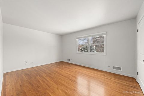 Tiny photo for 274 Timber View Drive, Oak Brook, IL 60523 (MLS # 12530473)