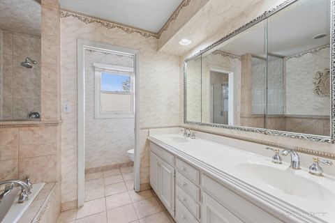 Tiny photo for 274 Timber View Drive, Oak Brook, IL 60523 (MLS # 12530473)