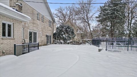 Tiny photo for 274 Timber View Drive, Oak Brook, IL 60523 (MLS # 12530473)