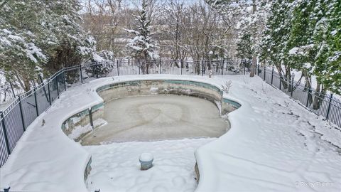 Tiny photo for 274 Timber View Drive, Oak Brook, IL 60523 (MLS # 12530473)