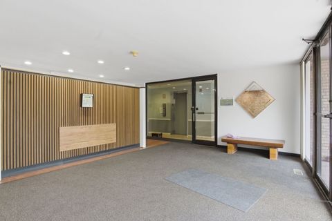 Tiny photo for 5500 Hillcrest Lane #4L, Lisle, IL 60532 (MLS # 12619463)