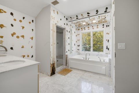 Tiny photo for 1670 Strath Erin Road, Highland Park, IL 60035 (MLS # 12780308)