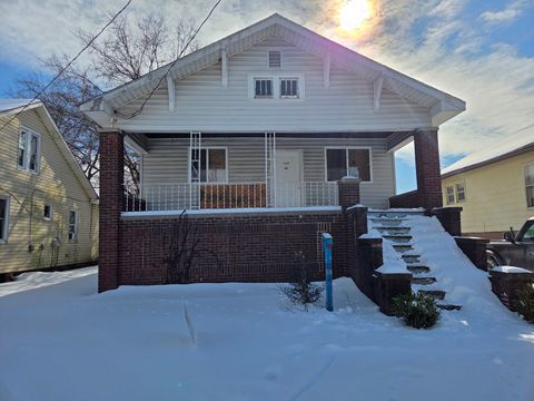 Photo of 207 E Dayton Street, Harrisburg, IL 62946 (MLS # 12560455)