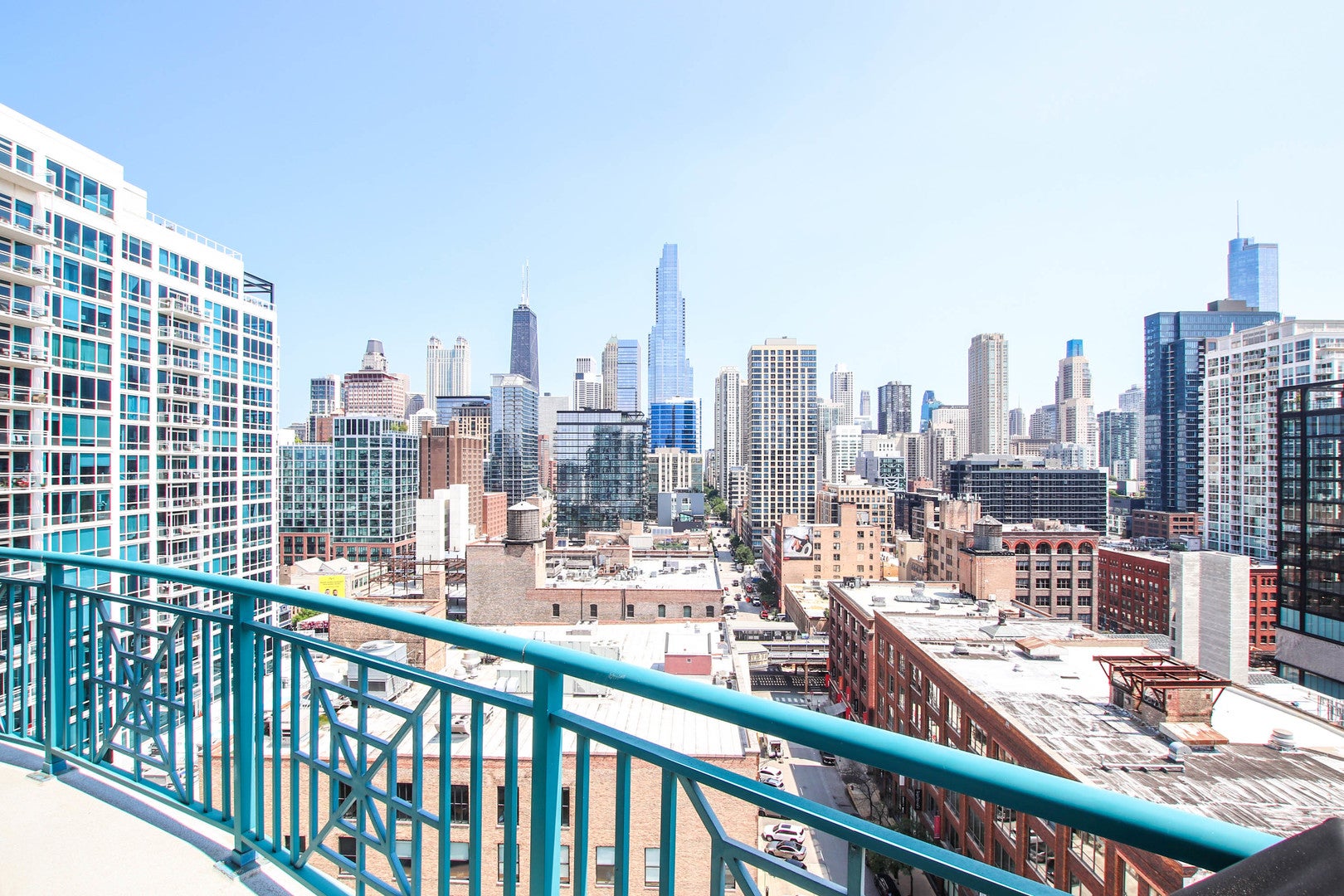 340 W Superior Street 1604