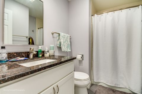 Tiny photo for 133 Rivershire Lane, Lincolnshire, IL 60069 (MLS # 12584158)