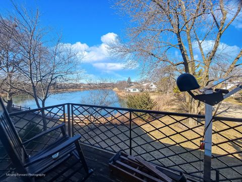 Tiny photo for 133 Rivershire Lane, Lincolnshire, IL 60069 (MLS # 12584158)