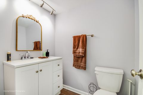 Tiny photo for 133 Rivershire Lane, Lincolnshire, IL 60069 (MLS # 12584158)