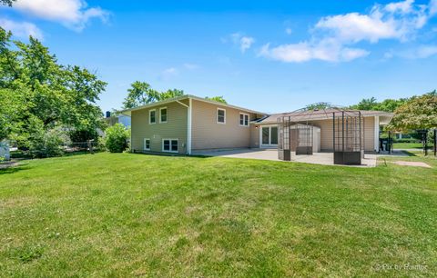Tiny photo for 4145 Winston Drive, Hoffman Estates, IL 60192 (MLS # 12685699)
