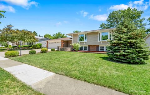 Tiny photo for 4145 Winston Drive, Hoffman Estates, IL 60192 (MLS # 12685699)