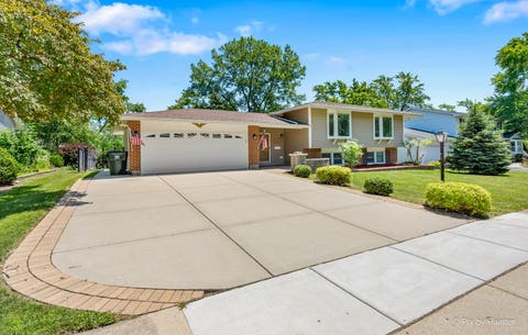 Tiny photo for 4145 Winston Drive, Hoffman Estates, IL 60192 (MLS # 12685699)