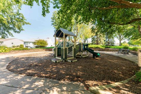 Tiny photo for 13184 Oakwood Avenue, Huntley, IL 60142 (MLS # 12468413)