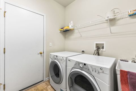 Tiny photo for 13184 Oakwood Avenue, Huntley, IL 60142 (MLS # 12468413)
