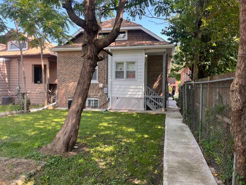 Tiny photo for 8340 S PAXTON Avenue, Chicago, IL 60617 (MLS # 12765657)