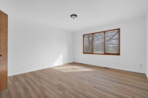 Tiny photo for 420 Windsor Drive, Oswego, IL 60543 (MLS # 12611381)