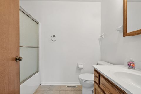 Tiny photo for 420 Windsor Drive, Oswego, IL 60543 (MLS # 12611381)