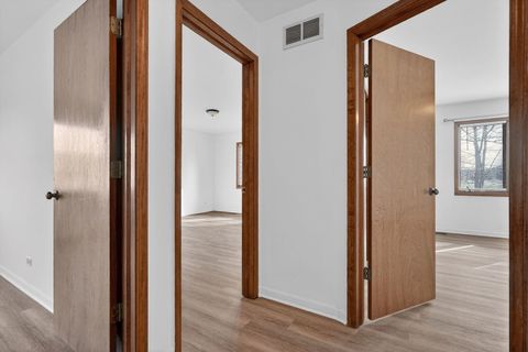 Tiny photo for 420 Windsor Drive, Oswego, IL 60543 (MLS # 12611381)