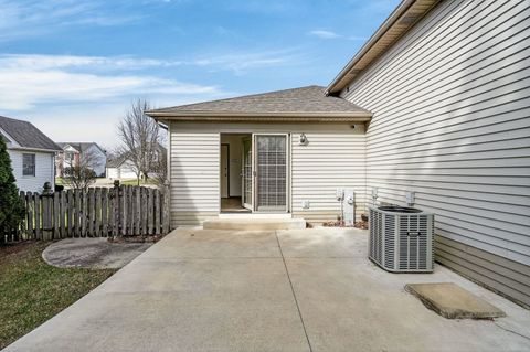 Tiny photo for 420 Windsor Drive, Oswego, IL 60543 (MLS # 12611381)