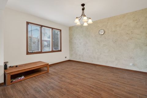 Tiny photo for 420 Windsor Drive, Oswego, IL 60543 (MLS # 12611381)