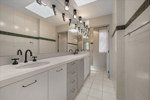 Tiny photo for 550 S Green Bay Road, Lake Forest, IL 60045 (MLS # 12666669)