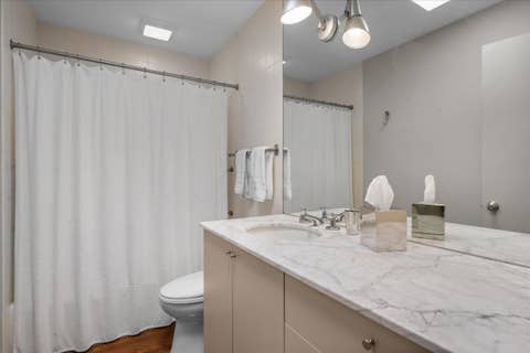 Tiny photo for 550 S Green Bay Road, Lake Forest, IL 60045 (MLS # 12666669)