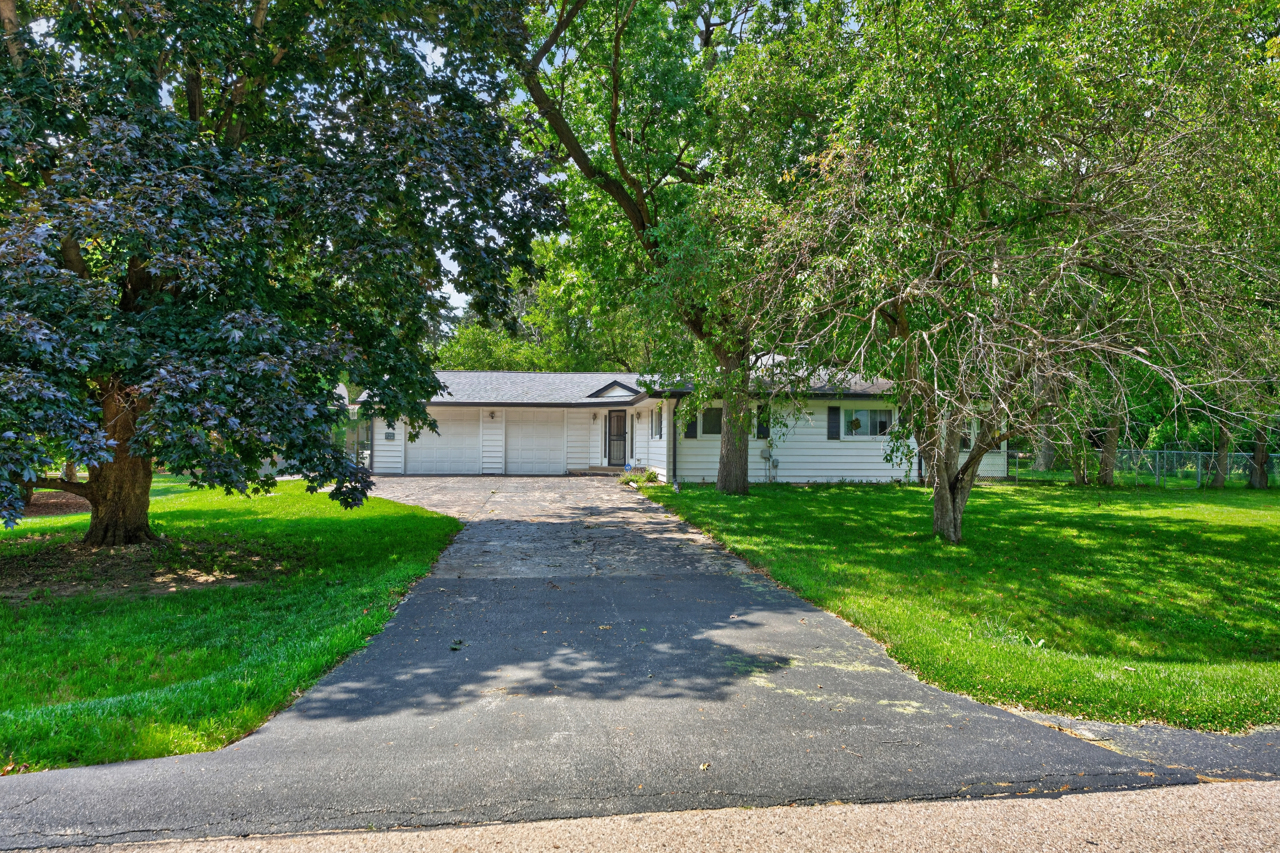 13776 BEAVER Drive