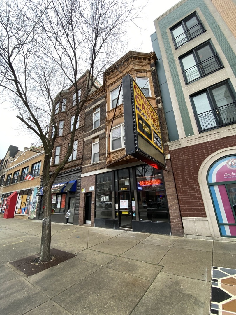 2745 W Division Street