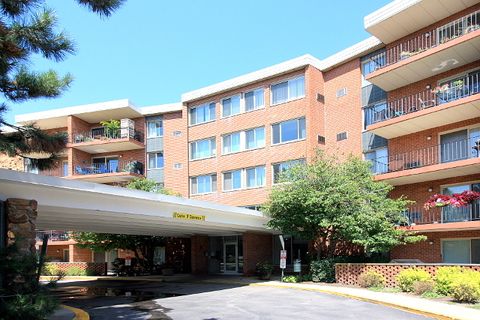 Tiny photo for 16 E Old Willow Road #405s, Prospect Heights, IL 60070 (MLS # 12601891)