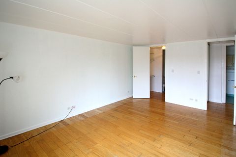 Tiny photo for 16 E Old Willow Road #405s, Prospect Heights, IL 60070 (MLS # 12601891)