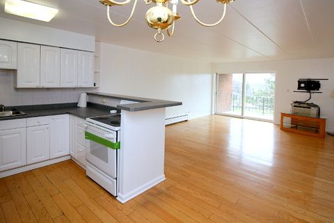 Tiny photo for 16 E Old Willow Road #405s, Prospect Heights, IL 60070 (MLS # 12601891)