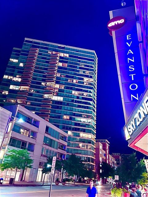 Tiny photo for 1720 Maple Avenue #2710, Evanston, IL 60201 (MLS # 12486061)