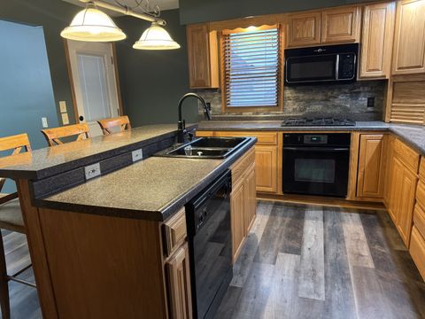 Tiny photo for 529 Christie Street, Ottawa, IL 61350 (MLS # 12584627)