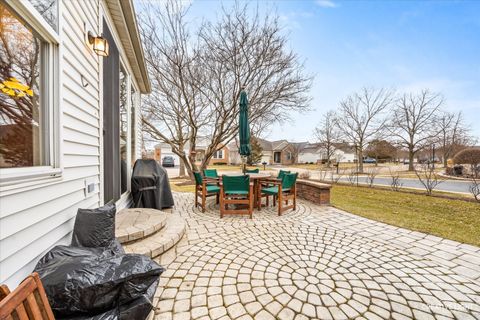 Tiny photo for 2660 Chesire Court, West Dundee, IL 60118 (MLS # 12582066)