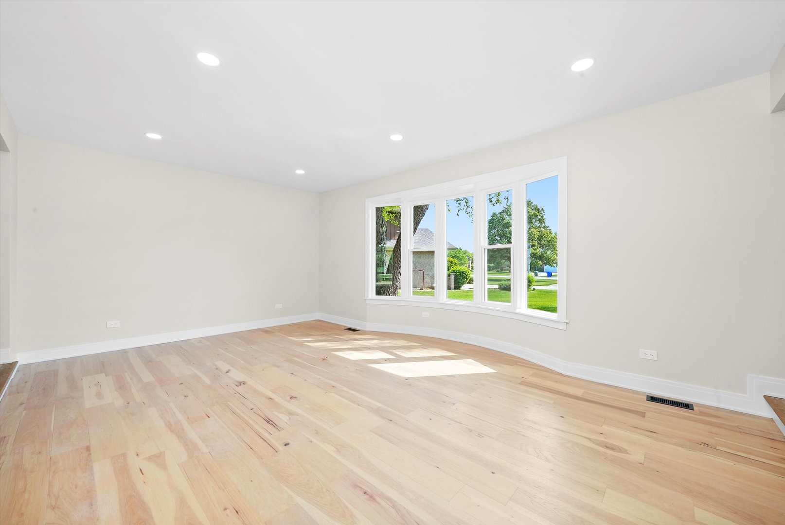 14814 Oakcreek Court