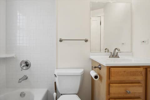 Tiny photo for 7025 N Wolcott Avenue #3, Chicago, IL 60626 (MLS # 12694839)