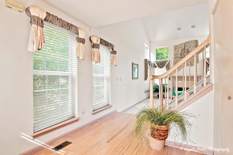 Tiny photo for 327 Cimarron Road #327, Lombard, IL 60148 (MLS # 12747512)