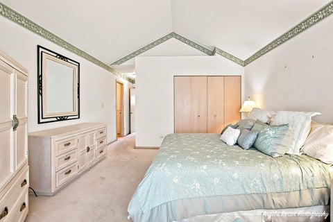 Tiny photo for 327 Cimarron Road #327, Lombard, IL 60148 (MLS # 12747512)