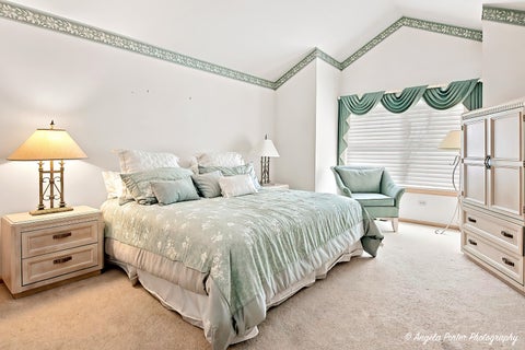 Tiny photo for 327 Cimarron Road #327, Lombard, IL 60148 (MLS # 12747512)