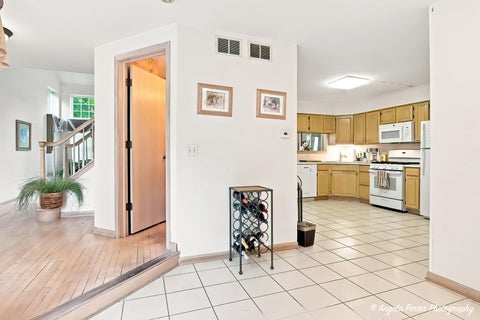 Tiny photo for 327 Cimarron Road #327, Lombard, IL 60148 (MLS # 12747512)