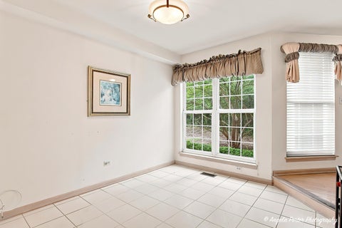 Tiny photo for 327 Cimarron Road #327, Lombard, IL 60148 (MLS # 12747512)