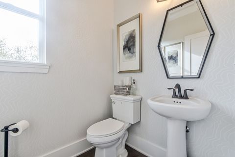 Tiny photo for 32 Tournament Drive, Hawthorn Woods, IL 60047 (MLS # 12494685)