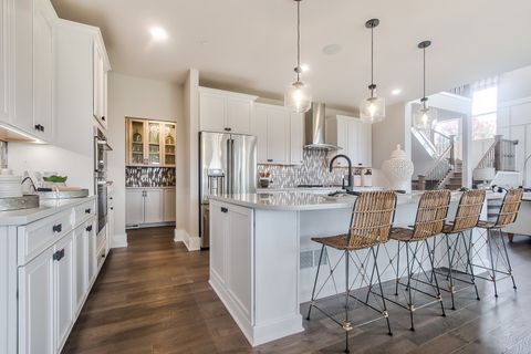 Tiny photo for 32 Tournament Drive, Hawthorn Woods, IL 60047 (MLS # 12494685)