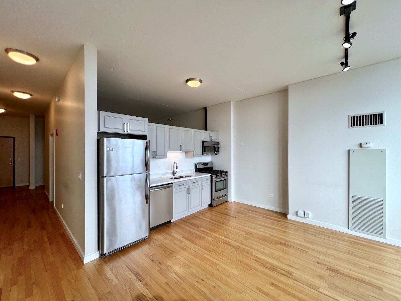 1720 S Michigan Avenue 1805